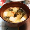 こともみ's cooksnap of when they made 豆腐とわかめと麩の味噌汁.