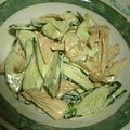 March2's cooksnap of when they made 鶏胸肉ときゅうりのマヨマヨサラダ.
