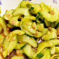 0201モモプー's cooksnap of when they made モーイ(赤ウリ)のさっぱり和え物♪.
