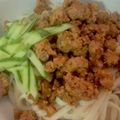 1035's cooksnap of when they made ジャージャー麺などに。ピリ辛★肉味噌.