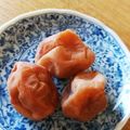 ku-min*'s cooksnap of when they made 母直伝　梅干しの漬け方.