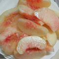 ｅｋ４'s cooksnap of when they made 一番簡単♡桃♡切り方♡種取り♡皮むき.