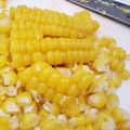 戦艦スパイダー's cooksnap of when they made とうもろこし 実のはずしかた 冷凍保存可.
