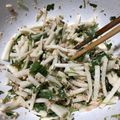 Sa〜ちゃん's cooksnap of when they made 三つ葉とツナの大根のサラダ.