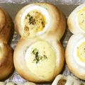 akobo's cooksnap of when they made 茹でたまごパンの成形.