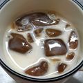 １８７５'s cooksnap of when they made 冷たい♡珈琲氷で簡単カフェラテ.