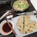 nikkijamie's cooksnap of when they made 簡単♪カリッモチッ旨♪ニラ豚チヂミ.