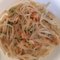 いずみはる's cooksnap of when they made ★もやしと万能ねぎのおひたし★桜えび入り.