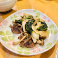 もみたん☆'s cooksnap of when they made 簡単！ 牛肉ほうれん草炒め きのこソース.