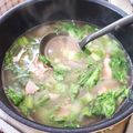 hanemakoo's cooksnap of when they made 簡単♡シャキシャキレタスのコンソメスープ.