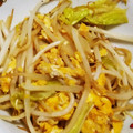 ふかちゃき's cooksnap of when they made 節約!!簡単!!もやしｷｬﾍﾞﾂの卵炒め.