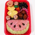 めいめい☆☆☆'s cooksnap of when they made デコふりで簡単夏のスイカ キャラ弁.