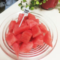 kpえもん♪'s cooksnap of when they made スイカをどんどん食べれちゃう切り方♡.