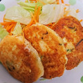 konasan☆'s cooksnap of when they made かさ増し☆鮭と豆腐の和風ハンバーグ.