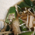 ゆとゆみ's cooksnap of when they made めんつゆで簡単♪オクラとえのきのお浸し.