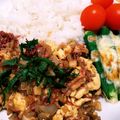 ☆とん吉☆'s cooksnap of when they made コンビーフ&卵丼.