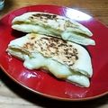 okakuri's cooksnap of when they made 簡単！手こねナンとチーズクルチャ.