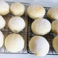 nao☆aya's cooksnap of when they made クリーム後入れ！絶品とろとろクリームパン.