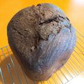 ツナシャチ's cooksnap of when they made ブラックココア食パン HB 黒い！　.