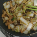 クックプ～'s cooksnap of when they made 簡単☆白菜としめじの生姜醤油炒め.