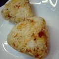 ぶぶくん's cooksnap of when they made おかかチーズの焼きおにぎり.