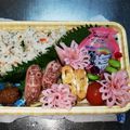 かえるとてんとう虫's cooksnap of when they made 【簡単】キャラ弁 おかず 花ハム③.