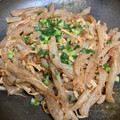 mikankoーhr's cooksnap of when they made 簡単ダイエット！ピリ辛こんにゃくとエノキ.