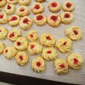 むむむん's cooksnap of when they made 卵白1個とサラダ油で簡単絞り出しクッキー.