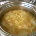 jonthon's cooksnap of when they made ❤️赤ウリの⭐︎みそ汁❤️.