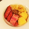 おもっちー's cooksnap of when they made 春キャベツで☆シュークルート.