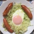 yurimiiii's cooksnap of when they made 朝食にどうぞ☆目玉焼きキャベツ.