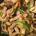 kokoli's cooksnap of when they made きのことラム肉のカレー炒め.