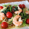 I♡BOY's cooksnap of when they made エビとホウレン草とトマトの塩味パスタ.
