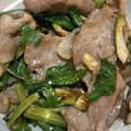 ひぃちゃんひー's cooksnap of when they made 牛肉とセロリの野菜炒め.