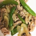 ★はるさん★'s cooksnap of when they made スナップえんどうと豚肉のぽん酢炒め.