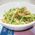 ladyoscar's cooksnap of when they made ブロッコリーの茎の搾菜炒め.