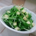 おんかめ's cooksnap of when they made -うわぁ！チーズ水菜サラダ-.