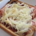☆SHuge's cooksnap of when they made 新玉ねぎで☆ピザトースト風♪.