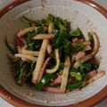 mochipee's cooksnap of when they made ピーマンとかまぼこの胡麻和え.