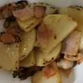 kyokoha's cooksnap of when they made 簡単★長芋とベーコンのバター醤油炒め.