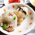 saalalan's cooksnap of when they made 水玉ちっくな❤枝豆とソーセージのおにぎり.