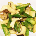 クックDAD's cooksnap of when they made ☺簡単♪オクラとエリンギのカレー炒め☺.