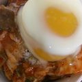 よーよー1970's cooksnap of when they made キムチ温泉卵丼♡.