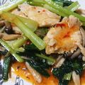 ちゅーじー's cooksnap of when they made 鶏と小松菜の豆板醤マヨ炒め★.