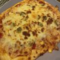HMりこママ's cooksnap of when they made 中力粉で作るピザ生地.