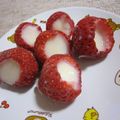 JUNSEIママ's cooksnap of when they made おうちで手作り♪一粒苺ミルクアイス.