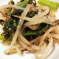 あっきぃママ3's cooksnap of when they made レンジで5分☆簡単小松菜ともやしのナムル.