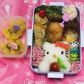 canelé032's cooksnap of when they made キティちゃん弁当.