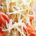 んがち。's cooksnap of when they made 簡単あえるだけトマトともやしのナムル.
