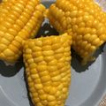 わたるんママ's cooksnap of when they made 簡単レンチンとうもろこし.